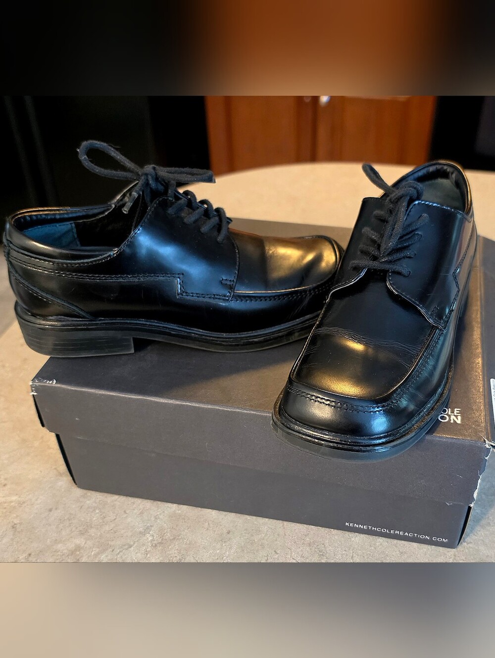 Boys Sz 3.5 Kenneth Cole Reaction Black Leather Dress Shoes